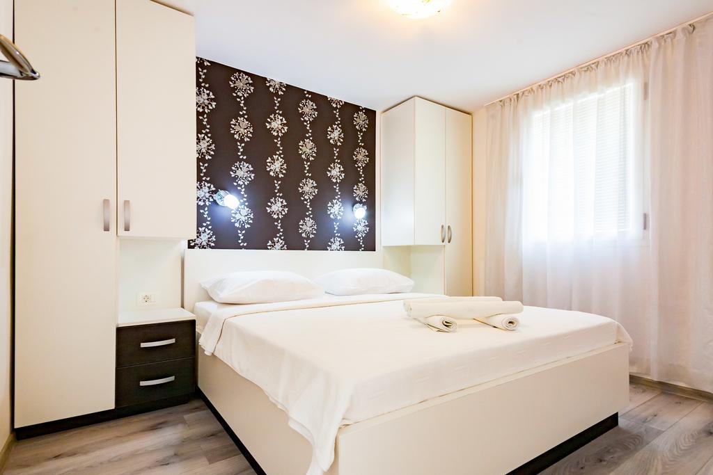 Apartments Adriatic Sveti Stefan Luaran gambar